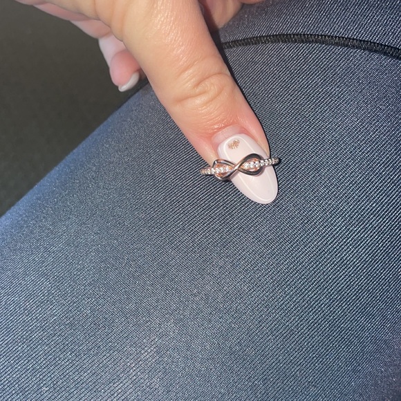 Infinity ring - Picture 3 of 4
